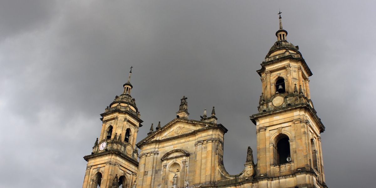 Discover Bogotá: Your Ultimate Travel Guide with Uselect Flights