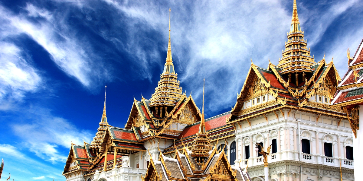 Your Complete Guide to Bangkok with Uselect Flights