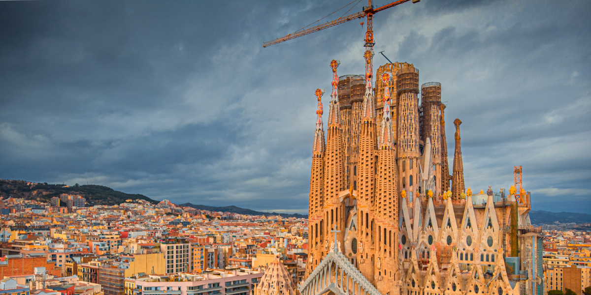 Why Barcelona Should Be Your Next Vacation Destination: The Ultimate Travel Guide