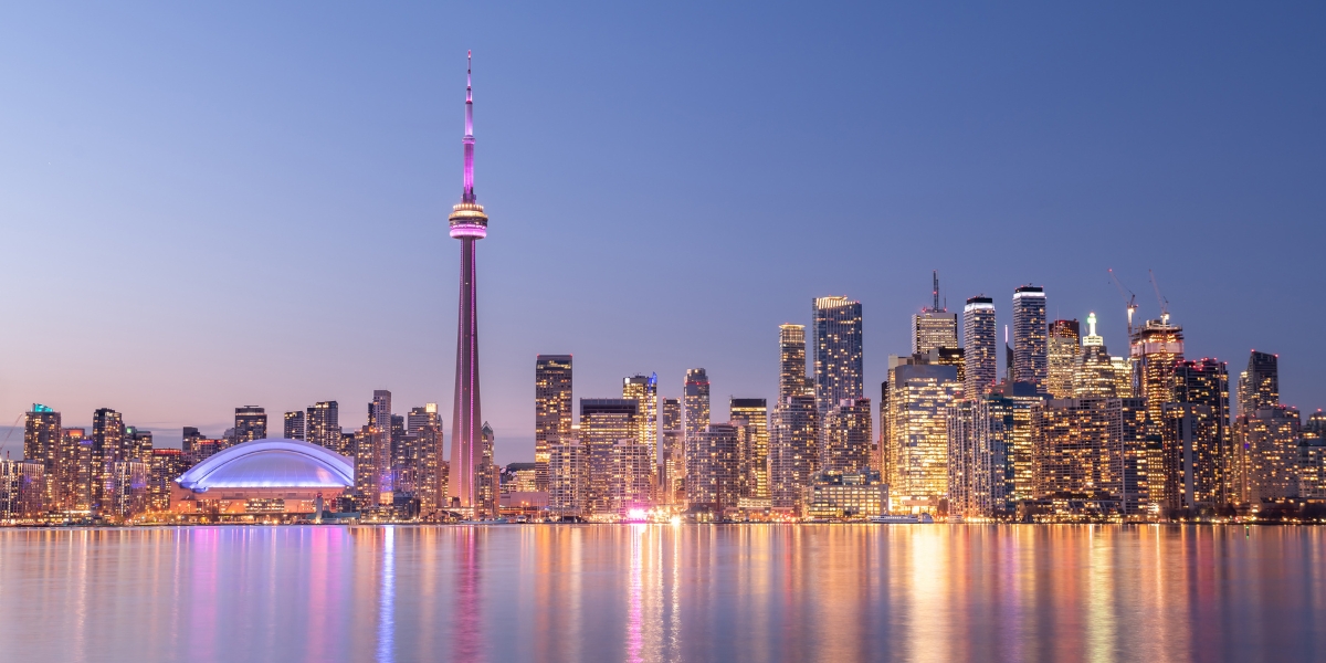 Unveiling Toronto: A Thrifty Exploration with Uselect Flights